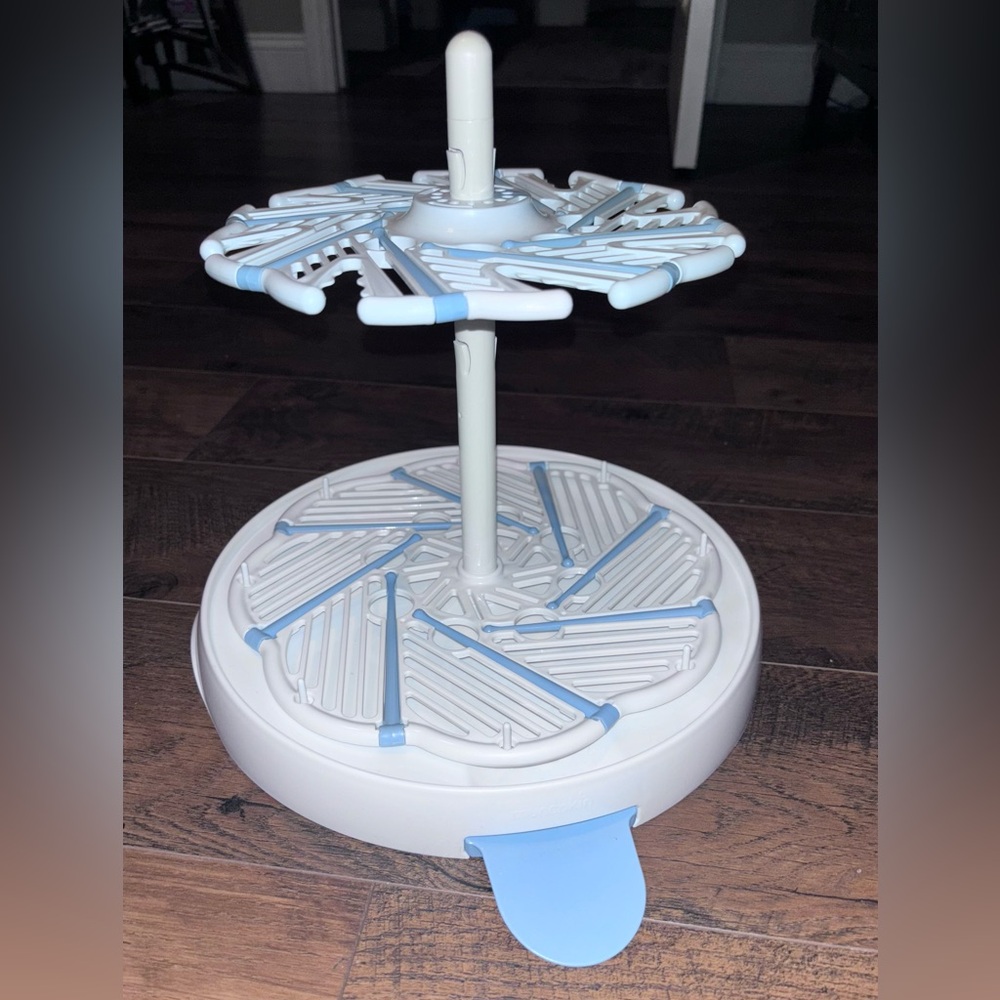 Munchkin Bottle & Accessories Drying Rack - Picture 5 of 11